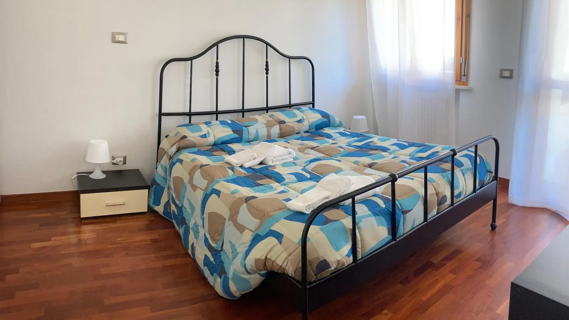 A Due Passi Dal Ponte Vecchio Apartment Cesena